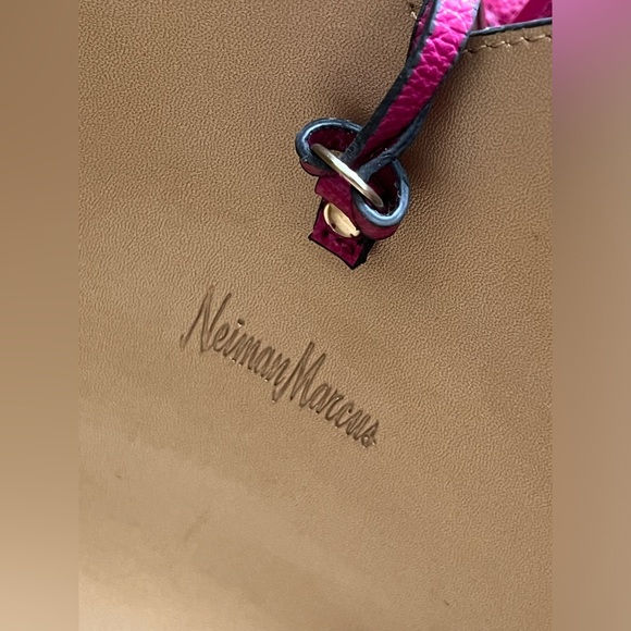 EUC Neiman Marcus Large Fuscia Tote - Picture 8 of 11
